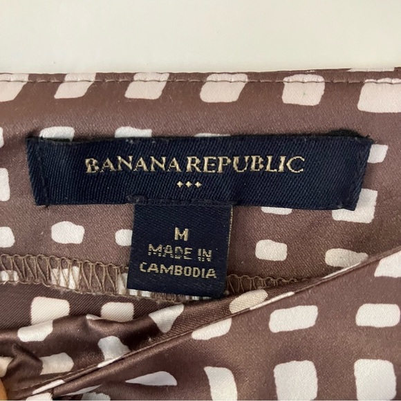 Banana Republic Woman’s Flutter Short Sleeve Brown Blouse (Medium) - Picture 4 of 6